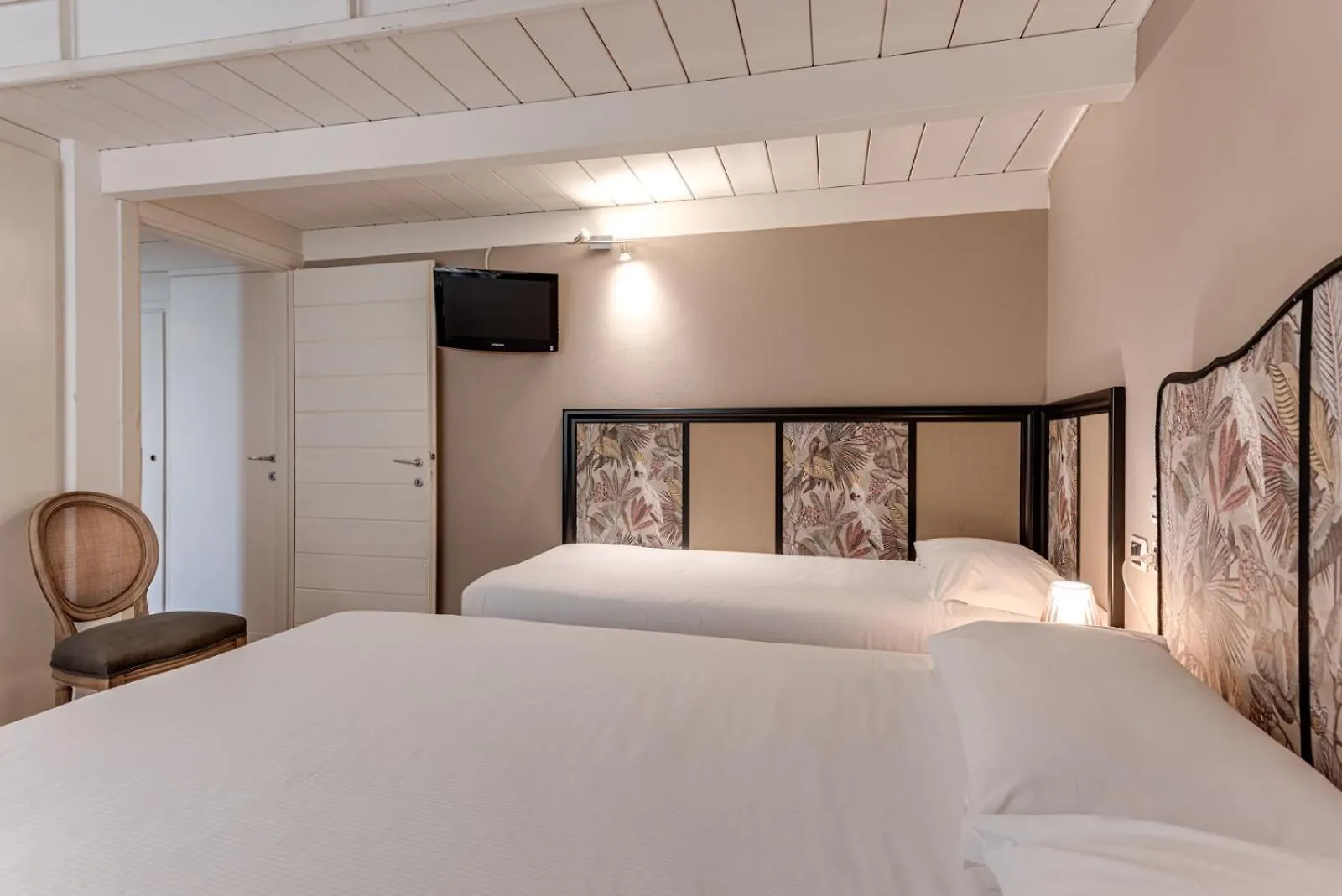 B&B L' Orangerie Pietrasanta Bed & Breakfast