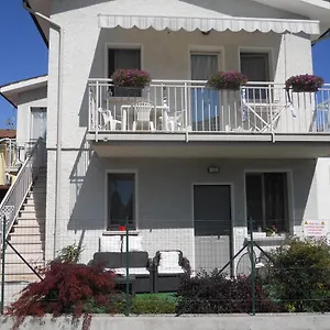  Bed & Breakfast Flora Italy